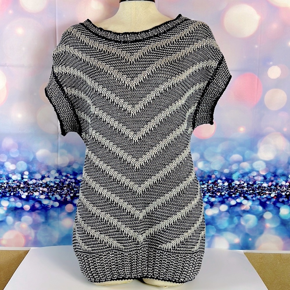 Per Una. Knit top. Made in Italy.